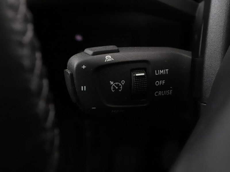 DS Automobiles DS 3 Crossback 1.2 Be Chic Nawigacja Tempomat Grzane Fotele Półskóra HUD Kamera LED