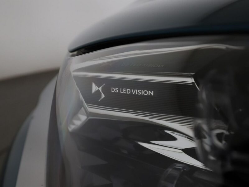 DS Automobiles DS 3 Crossback 1.2 Be Chic Nawigacja Tempomat Grzane Fotele Półskóra HUD Kamera LED