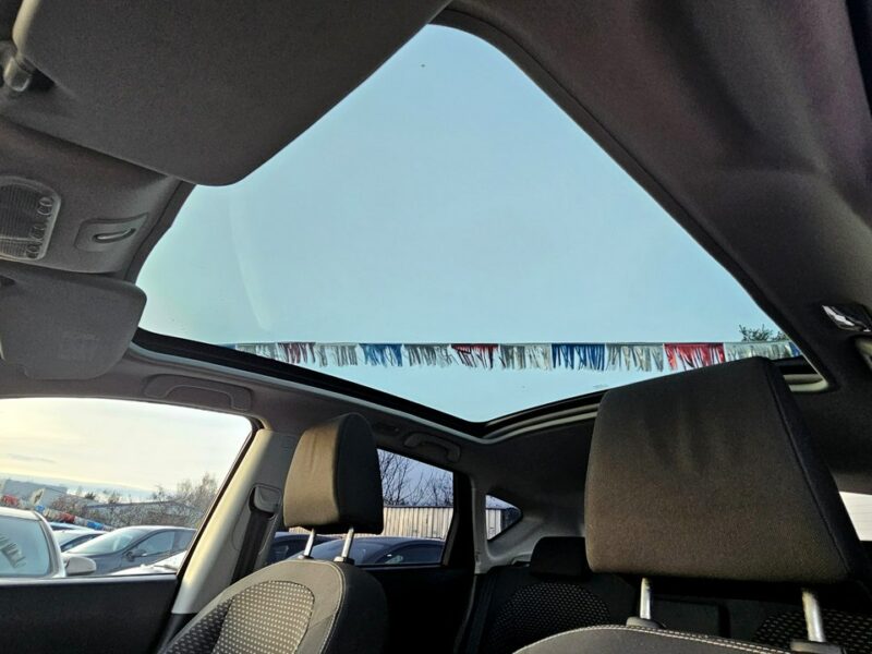 Nissan Qashqai 2,0 Benz+LPG * 4X4 * Panorama * GWARANCJA * AUTOMI-X.PL I (2007-2013)