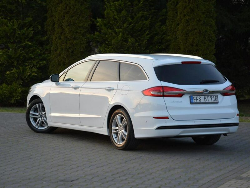 Ford Mondeo Titanium Navi SONY ParkAssist Parktronic Lane Assist Keyless Go Alu17" Mk5 (2014-)