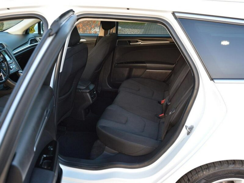 Ford Mondeo Titanium Navi SONY ParkAssist Parktronic Lane Assist Keyless Go Alu17" Mk5 (2014-)