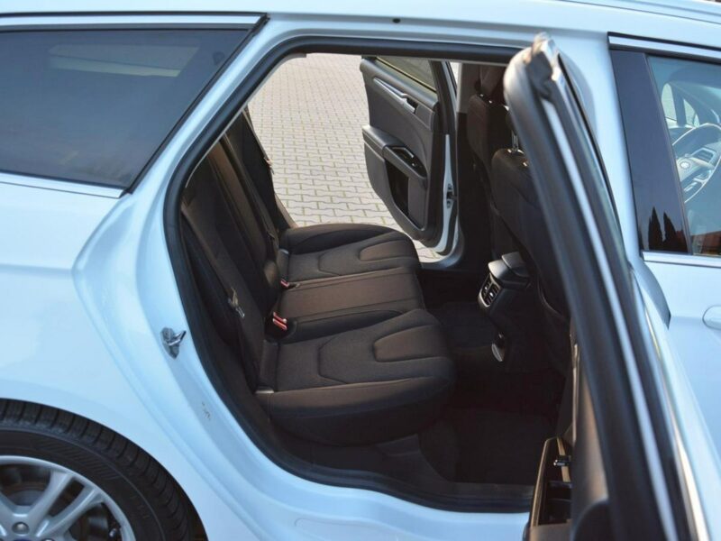 Ford Mondeo Titanium Navi SONY ParkAssist Parktronic Lane Assist Keyless Go Alu17" Mk5 (2014-)