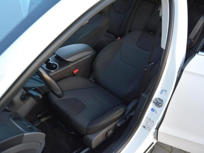 Ford Mondeo Titanium Navi SONY ParkAssist Parktronic Lane Assist Keyless Go Alu17" Mk5 (2014-)