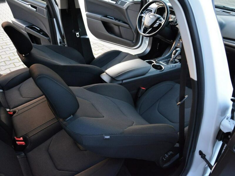 Ford Mondeo Titanium Navi SONY ParkAssist Parktronic Lane Assist Keyless Go Alu17" Mk5 (2014-)