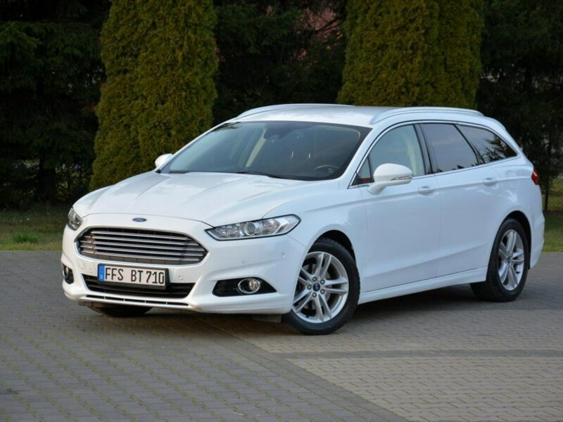 Ford Mondeo Titanium Navi SONY ParkAssist Parktronic Lane Assist Keyless Go Alu17" Mk5 (2014-)