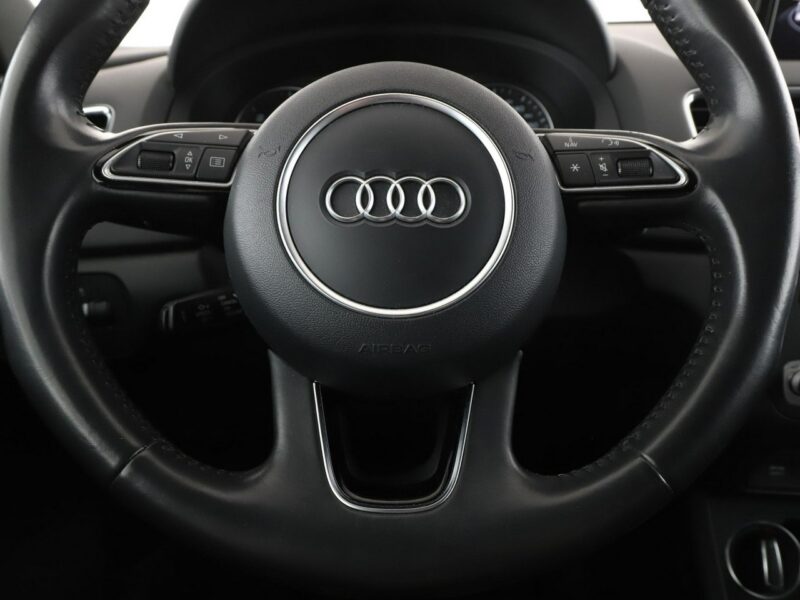 Audi Q3 2.0TDI Automat Quattro S-Line Luxury Navi Tempomat Grzana Skóra Kamera I (2011-2018)