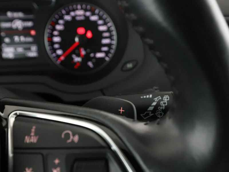 Audi Q3 2.0TDI Automat Quattro S-Line Luxury Navi Tempomat Grzana Skóra Kamera I (2011-2018)