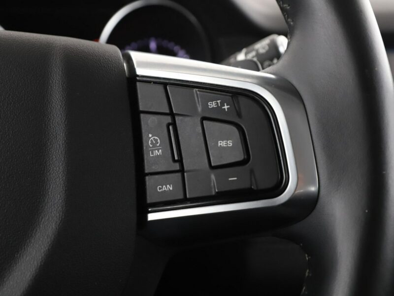 Land Rover Discovery Sport 2.0 Td4 Automat HSE Nawigacja Tempomat El.Fotele Skóra Kamera BiXenon