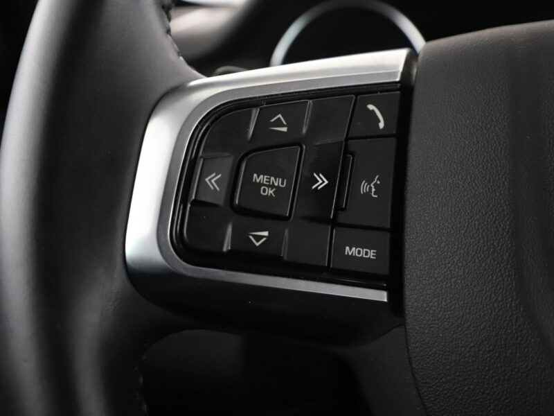 Land Rover Discovery Sport 2.0 Td4 Automat HSE Nawigacja Tempomat El.Fotele Skóra Kamera BiXenon