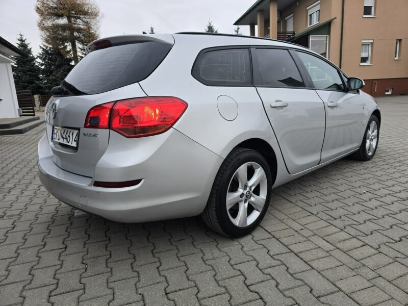 Opel Astra 1,4Benz Navigacja.Klimatyzacja.Serwis.Centralka,kredyt.OKAZJA J (2009-2019)