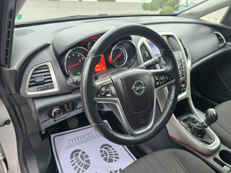 Opel Astra 1,4Benz Navigacja.Klimatyzacja.Serwis.Centralka,kredyt.OKAZJA J (2009-2019)