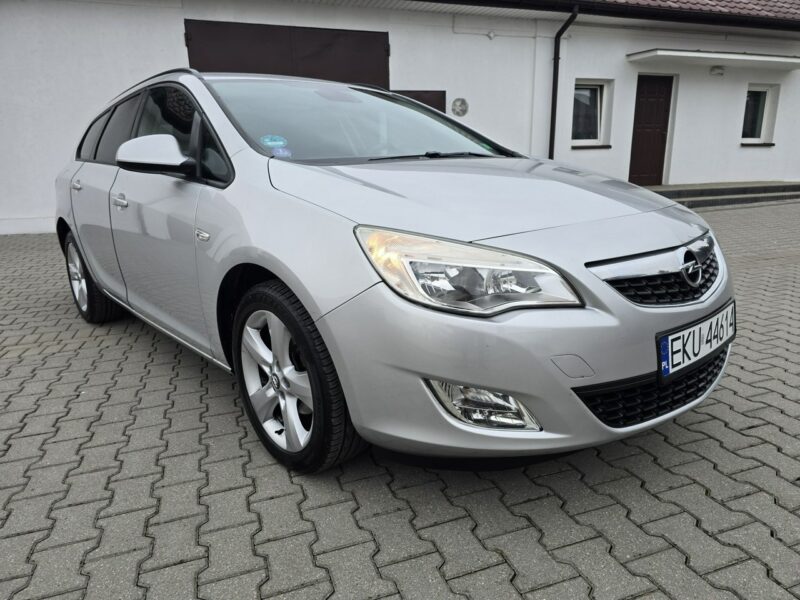 Opel Astra 1,4Benz Navigacja.Klimatyzacja.Serwis.Centralka,kredyt.OKAZJA J (2009-2019)