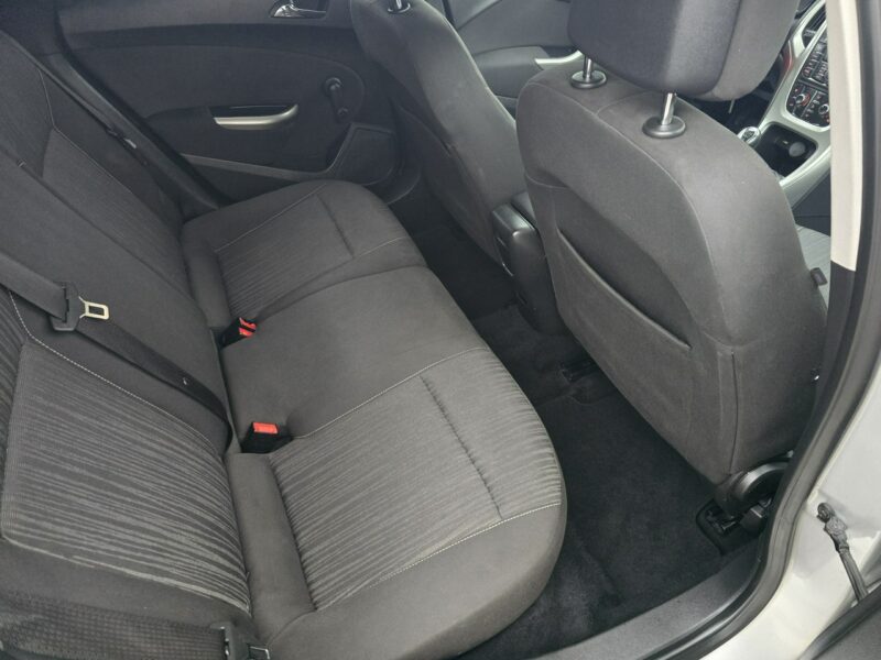 Opel Astra 1,4Benz Navigacja.Klimatyzacja.Serwis.Centralka,kredyt.OKAZJA J (2009-2019)