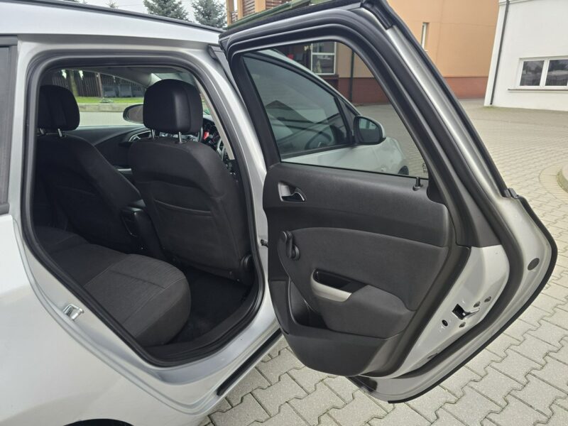 Opel Astra 1,4Benz Navigacja.Klimatyzacja.Serwis.Centralka,kredyt.OKAZJA J (2009-2019)