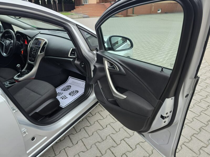 Opel Astra 1,4Benz Navigacja.Klimatyzacja.Serwis.Centralka,kredyt.OKAZJA J (2009-2019)