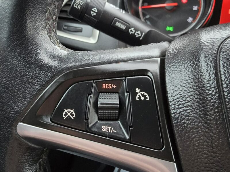 Opel Astra 1,4Benz Navigacja.Klimatyzacja.Serwis.Centralka,kredyt.OKAZJA J (2009-2019)