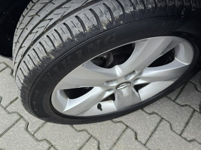 Opel Astra 1,4Benz Navigacja.Klimatyzacja.Serwis.Centralka,kredyt.OKAZJA J (2009-2019)