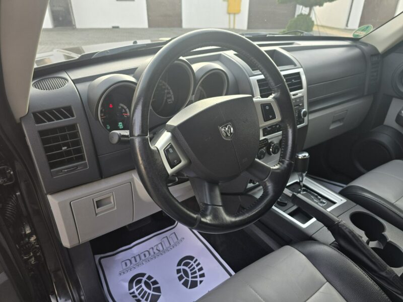 Dodge Nitro 2.8crdi 4x4 .Reduktor. Automat.Hak.Podg.Fot.Skóry.kredyt.OKAZJA