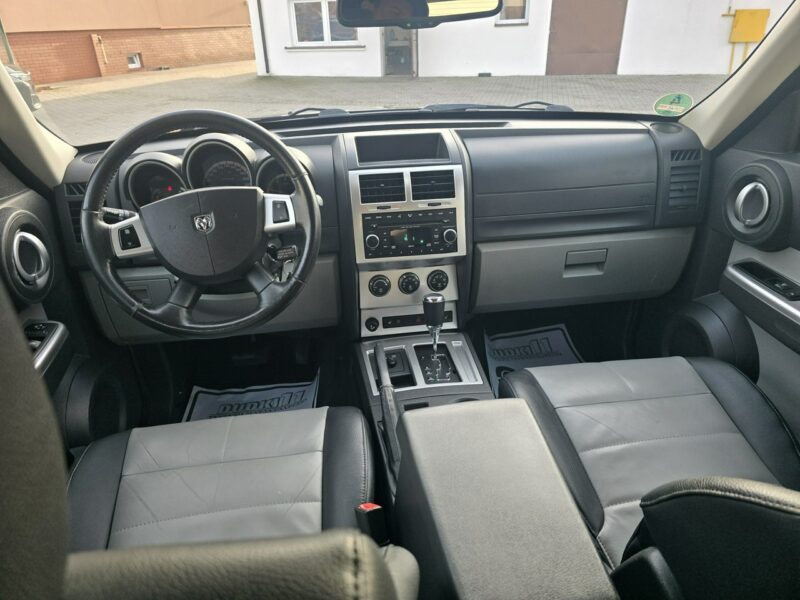 Dodge Nitro 2.8crdi 4x4 .Reduktor. Automat.Hak.Podg.Fot.Skóry.kredyt.OKAZJA