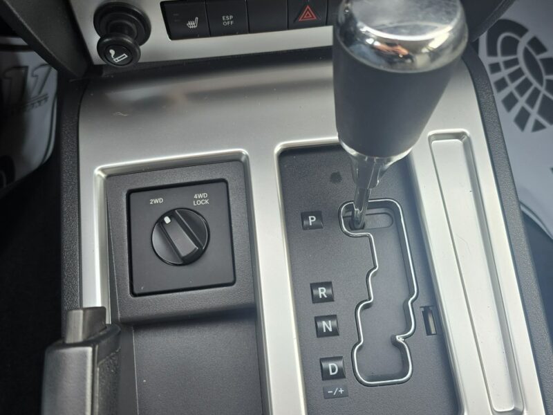 Dodge Nitro 2.8crdi 4x4 .Reduktor. Automat.Hak.Podg.Fot.Skóry.kredyt.OKAZJA