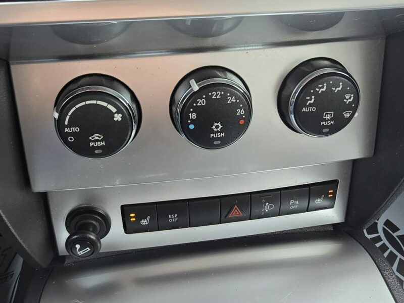 Dodge Nitro 2.8crdi 4x4 .Reduktor. Automat.Hak.Podg.Fot.Skóry.kredyt.OKAZJA