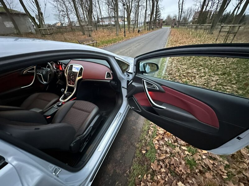 Opel Astra GTC 2.0 CDTI 165 km Navi BiXenon Led Alu 20" Pdc Sport Tour Super Stan J (2009-2019)