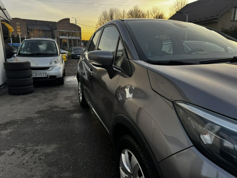 Renault Captur uszkodzony Renault Captur zarejestrowany ubezpieczony I (2013-2019)