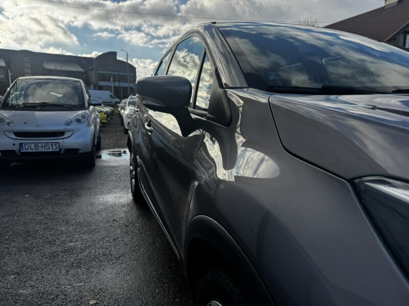 Renault Captur uszkodzony Renault Captur zarejestrowany ubezpieczony I (2013-2019)