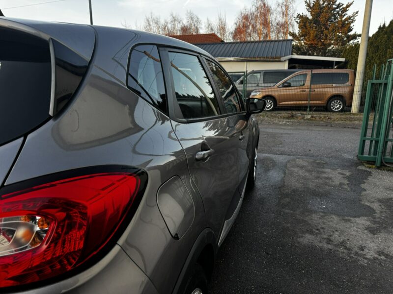 Renault Captur uszkodzony Renault Captur zarejestrowany ubezpieczony I (2013-2019)