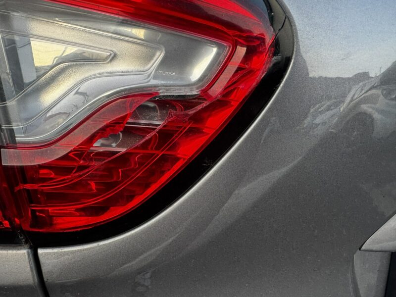 Renault Captur uszkodzony Renault Captur zarejestrowany ubezpieczony I (2013-2019)