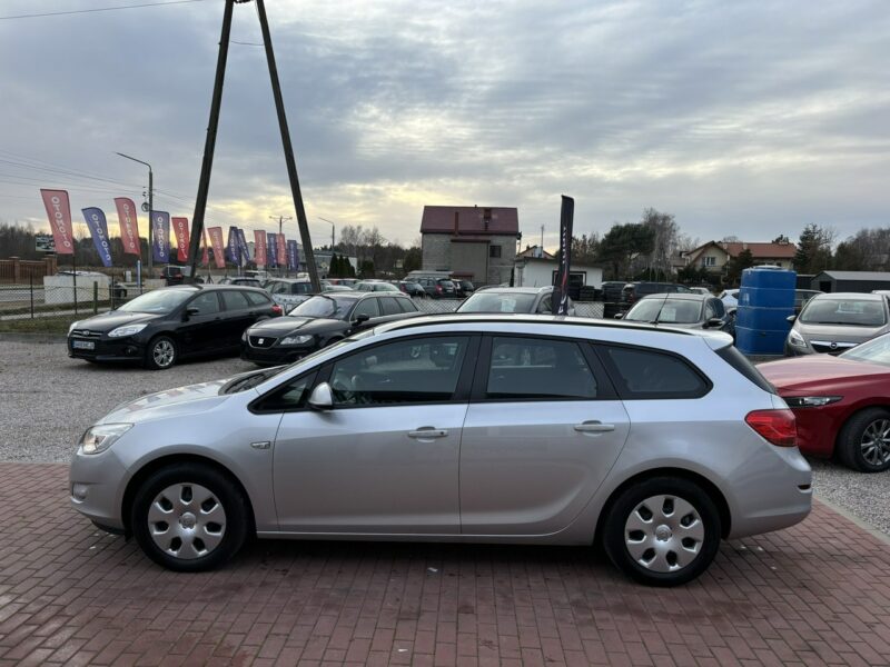 Opel Astra Gwarancja, Benzyna, Klima, Drugie koła J (2009-2019)