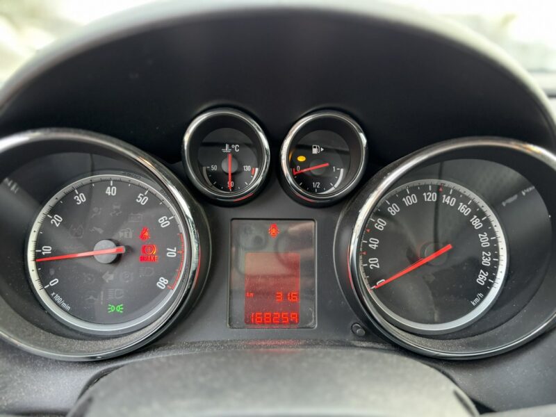 Opel Astra Gwarancja, Benzyna, Klima, Drugie koła J (2009-2019)