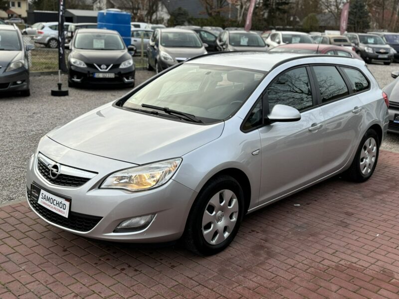 Opel Astra Gwarancja, Benzyna, Klima, Drugie koła J (2009-2019)