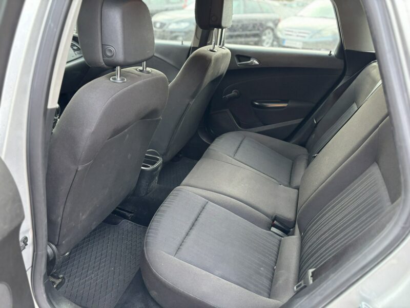 Opel Astra Gwarancja, Benzyna, Klima, Drugie koła J (2009-2019)