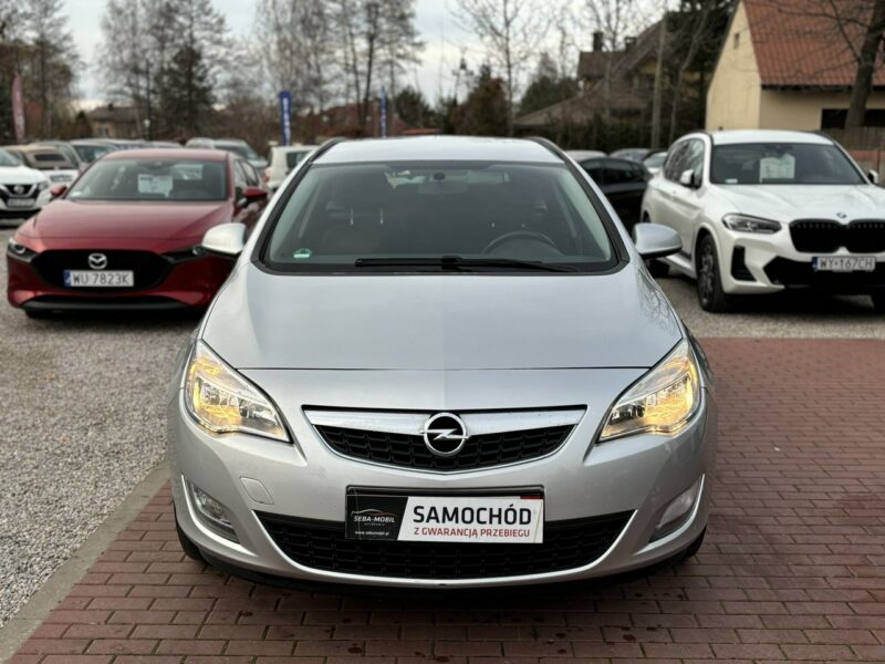 Opel Astra Gwarancja, Benzyna, Klima, Drugie koła J (2009-2019)