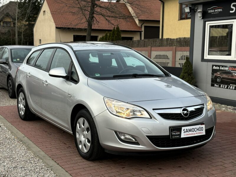 Opel Astra Gwarancja, Benzyna, Klima, Drugie koła J (2009-2019)