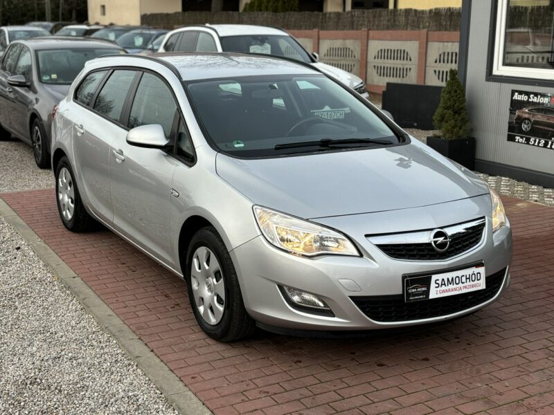 Opel Astra Gwarancja, Benzyna, Klima, Drugie koła J (2009-2019)
