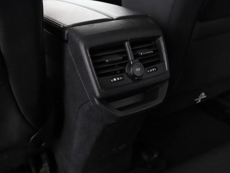 Peugeot 3008 automat virtual cocpit navi klima auto kamera i czujniki parkowania II (2016-)