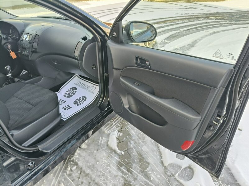 Hyundai i30 1.4benzyna Nowy Rozrzad!,Klimatyzacja.Centralka.LIFT.OKAZJA I (2002-2013)