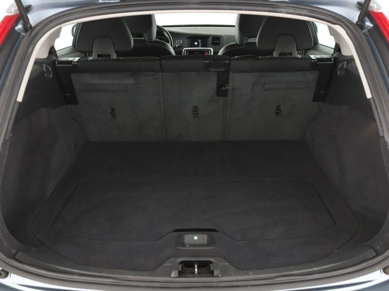 Volvo V60 2.0D Automat Business Navi Tempomat Grzane Fotele BiXenon Kamera PDC I (2010-2018)