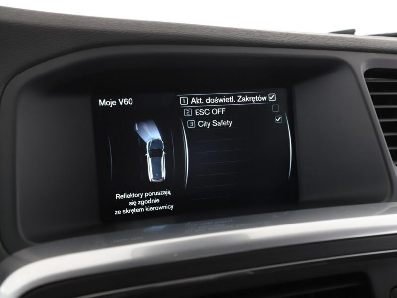 Volvo V60 2.0D Automat Business Navi Tempomat Grzane Fotele BiXenon Kamera PDC I (2010-2018)