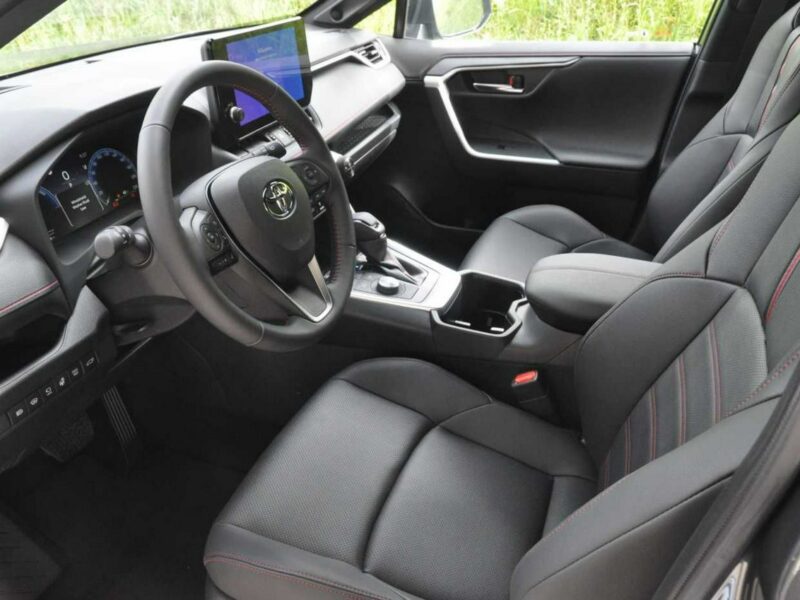 Toyota RAV-4 Plug-in 4x4 306KM Selection SuperNiska Cena Od ręki Kamera 360 -2426zł V (2018)