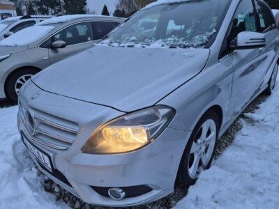 Mercedes B 200 Panorama* Automat* Tylko 124.000km* Zarejestrowany W246 (2011-)