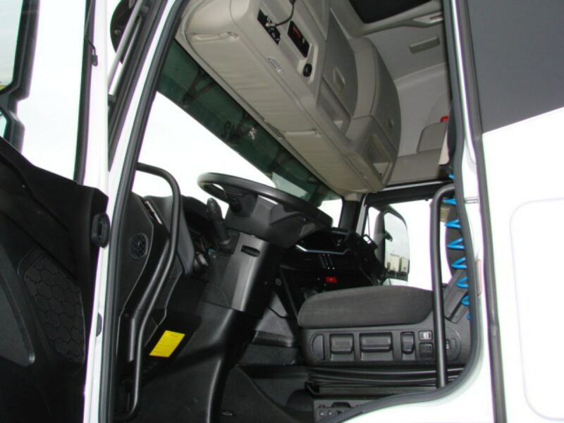 Iveco AS440ST/FP LT