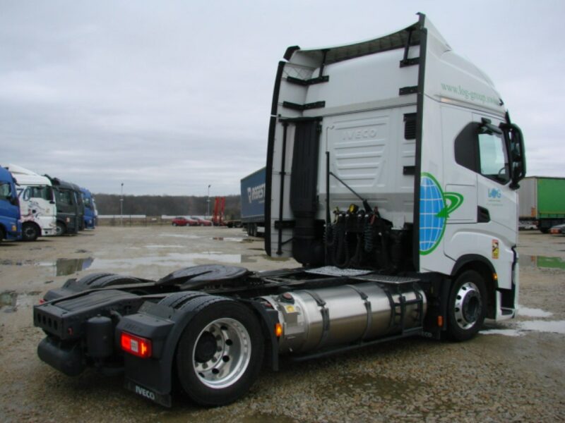 Iveco AS440ST/FP LT