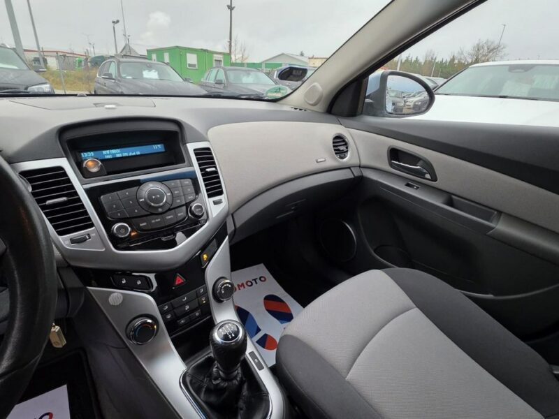 Chevrolet Cruze Mały Przebieg 68 tys przebiegu