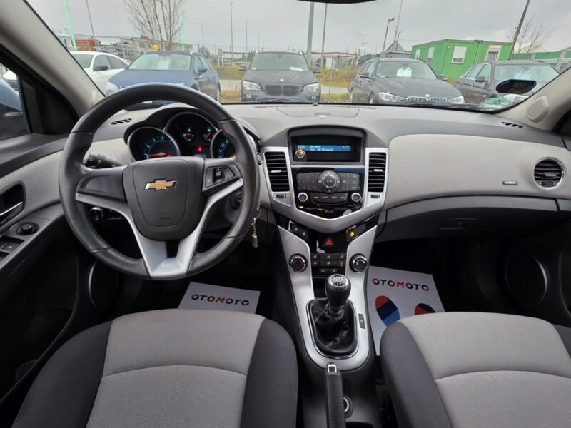 Chevrolet Cruze Mały Przebieg 68 tys przebiegu