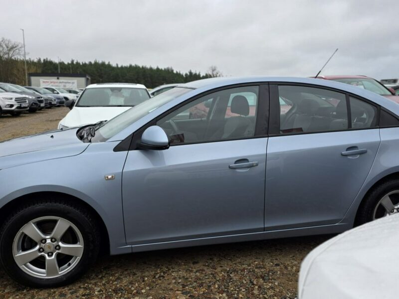 Chevrolet Cruze Mały Przebieg 68 tys przebiegu