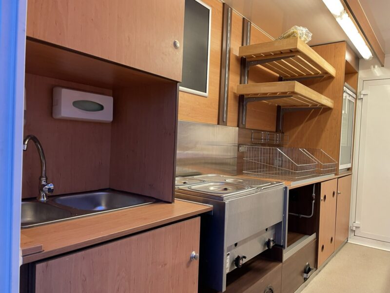 Renault Master Autosklep wędlin Gastronomiczna food truck foodtruck 115tkm sklep 2016