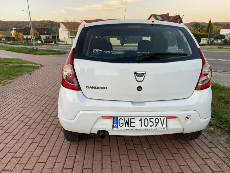 Dacia Sandero Niezawodna benzyna, niski przebieg, klimatyzacja, centr. zamek, isofix I (2008-2012)
